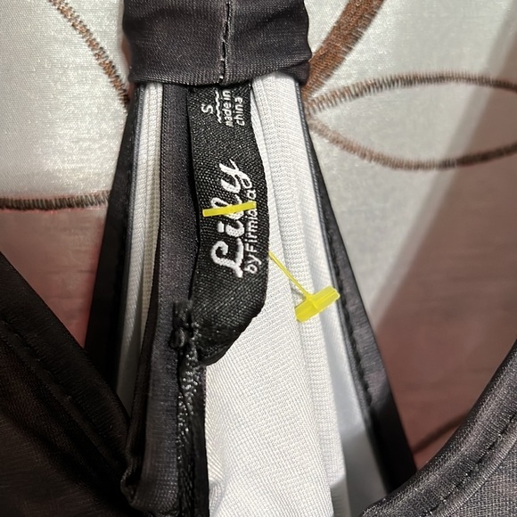 Lilly by Firmiana Small - Picture 8 of 11